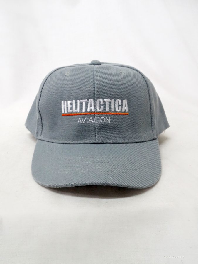 Keppis con logo bordado