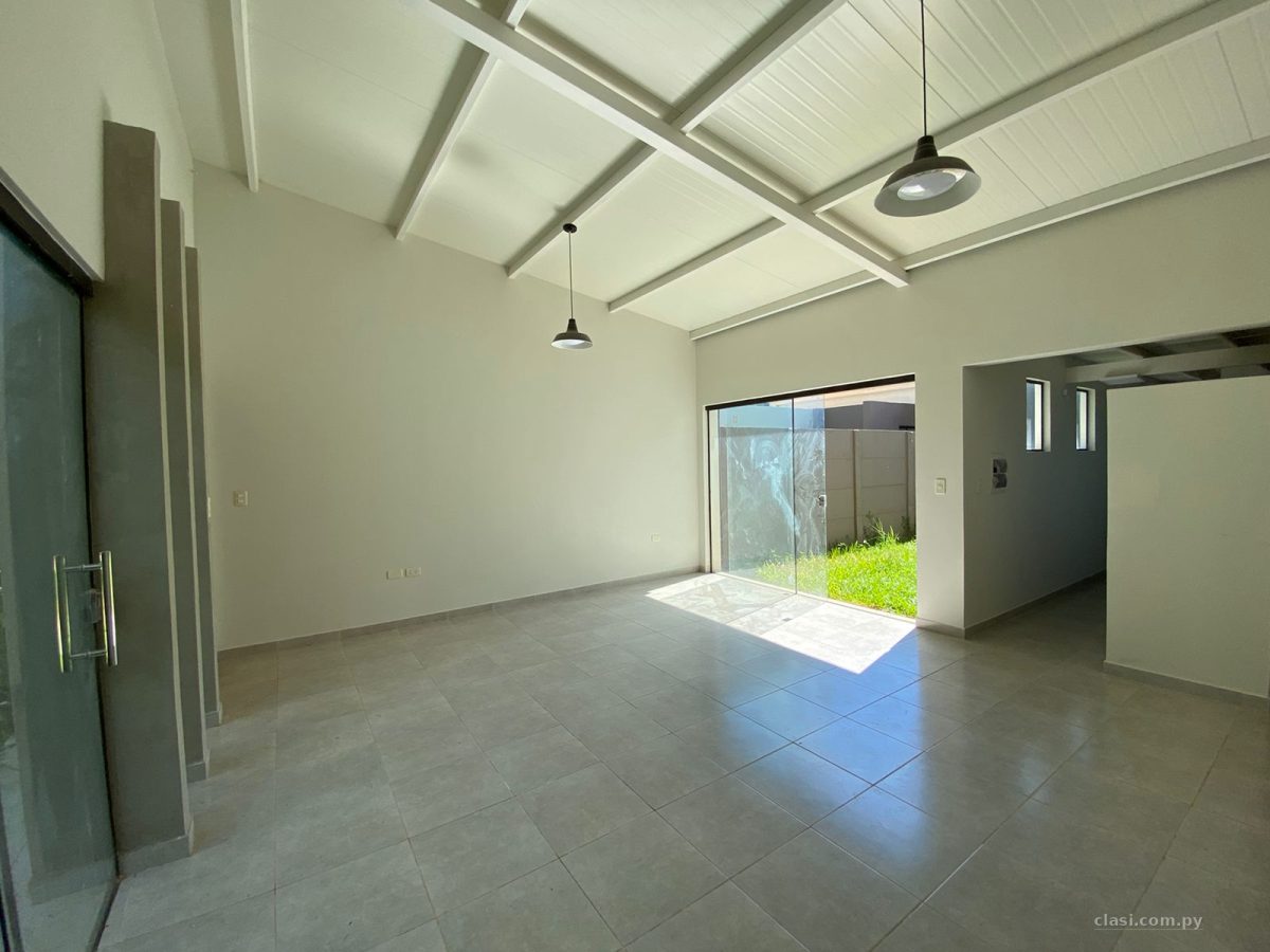 VENDO DUPLEX EN ZONA JARDINES DE PARIS LUQUE