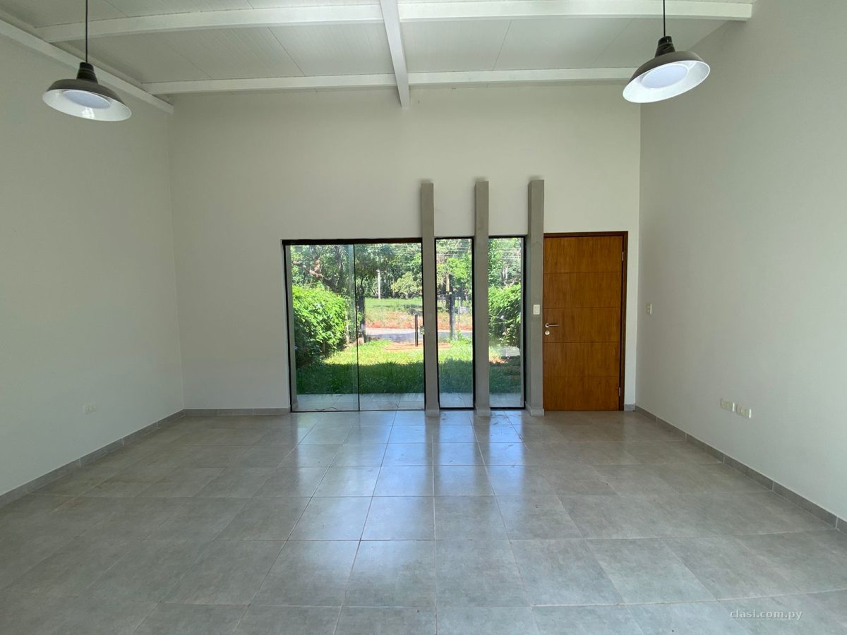 VENDO DUPLEX EN ZONA JARDINES DE PARIS LUQUE